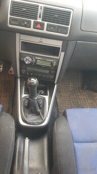 Na náhradní díly VW Golf variant 1J - 11