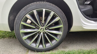 Škoda Superb 3 Kombi 4x4 DSG Style Plus - 11
