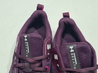 Dámská obuv Under Armour Charged Breathe - vel. 40 - 11