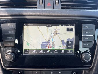 Škoda Octavia 1.6 TDi DSG Navigace, Tempomat - 11