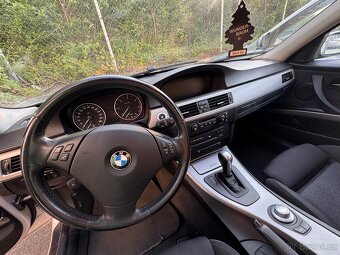 BMW E91 320D - 11