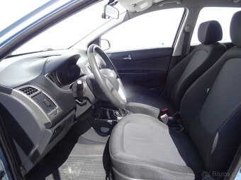 Hyundai i20 1.2i,62kW,1majČR,S.kniha - 11