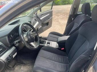 Subaru Outback 2011 - 11