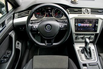 Volkswagen Passat Variant 2.0 TDI BMT DSG - 11