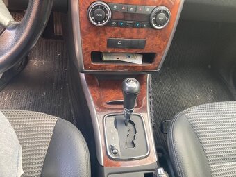 Mercedes Benz B200 - 11