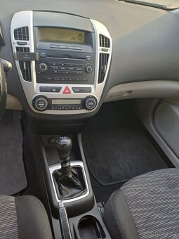 Kia Ceed 1.4i 80 kW benzín + LPG - 11