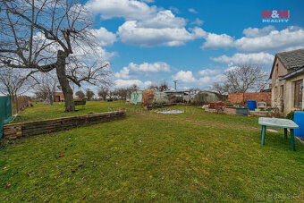 Prodej rodinného domu, 140 m², Okřesaneč, pozemek 1586 m² - 11