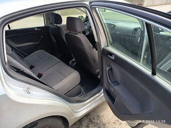 Rezervace - Golf 5 plus, rok 2005, 298 081 km, benzín - 11