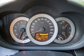 Toyota RAV4 - 11