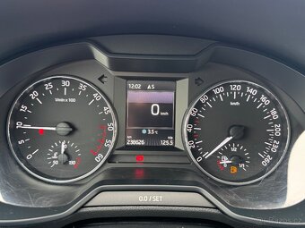 ŠKODA OCTAVIA LIMUZINA III 1.6TDI - 11