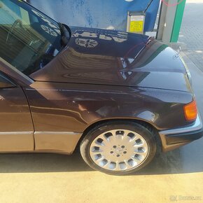 Mercedes Benz w124 300 D - 11