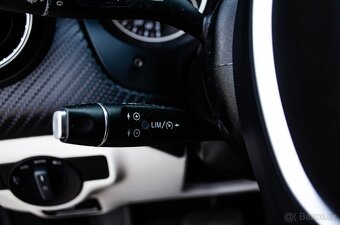 Mercedes-Benz GLA 200 d A/T - 11