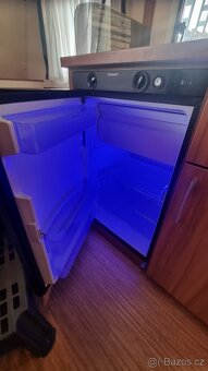 Karavan Weinsberg 400 LK, r.v. 2012 - 11