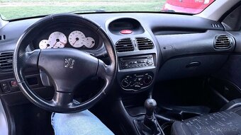 Peugeot 206 1.4i pěkný-nestartuje-SLEVA - 11