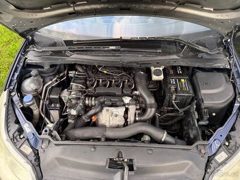 Citroen C4 coupe 1.6 HDI 80kw 16V, 2005, nová STK - 11