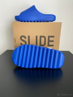 YEEZY SLIDE AZURE - 11