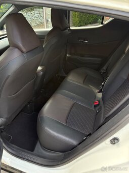 Toyota C-HR 1.2 turbo maximální výbava - 11