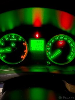 Roomster 1.2 benzín - 11