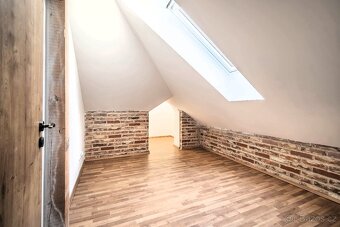 Pronájem bytu 3kk 70m2 v obci Čistá, terasa, parkovací stání - 11