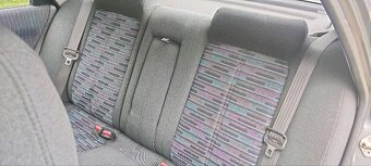 Mazda 323F BG - 11