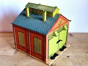 Vláčky - lokomotivní depo, No 1, Hornby, Francie, 1930 - 11