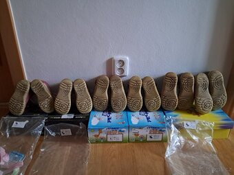 Pegres jarní,  podzimní, celoroční vel. 25, 26, 28, 29 - 11