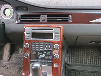 Volvo S80 II 4.4i v8 AWD - 11