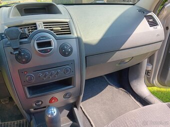 Renault Megane - 11