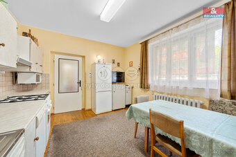 Prodej rodinného domu, 200 m², Dubí, ul. Palackého - 11