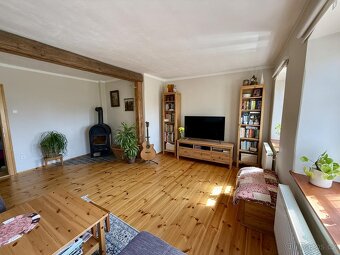 Prodej rodinného domu 200 m2, pozemek 1.207 m2 - 11