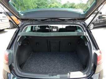 Volkswagen Golf 1.6 TDi 85kW R-LINE, 2x kola - 11