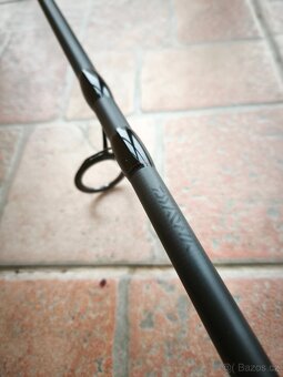 Kaprařský prut Daiwa Black Window XT Bait 3,00m - 11