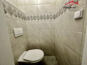 Pronájem obchodního prostoru, 197 m2, Děčín - centrum,   ul. - 11