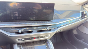 BMW X6 30d xDrive M paket PRO 2025 - 11