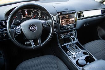 Vw Volkswagen Touareg 3.0 TDI webasto, panorama, nová STK - 11