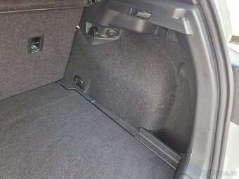Volkswagen Golf 1,0 TSI 81 KW R-line - 11