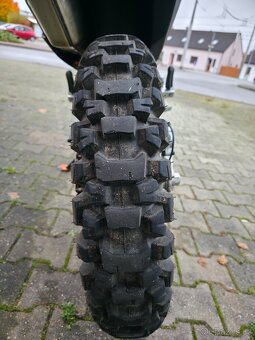 KTM 690 ENDURO R, 2014, krásný stav - 11
