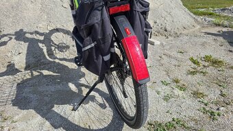 elektrokolo, trekove, mestske kolo Cube Touring Pro 625 - 11