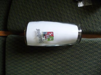 Prodám pivní sklo sklenice půllitry třetinky - 11