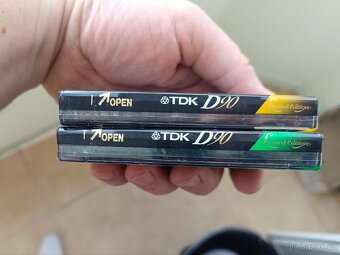 Prodám 2 kusy audio kazet TDK D90 + 1 ks Sony EF 90 - 11