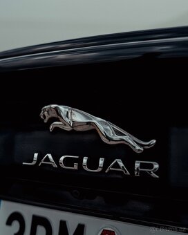 Jaguar XE R-sport AWD 4x4 Navi 2.0D 132kw - 11