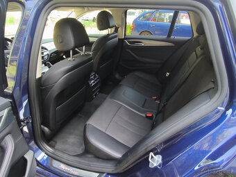 BMW 530i xDrive SportLine - 11