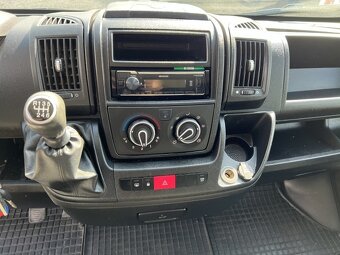 Prodám Fiat Ducato  2.3,118kw. L5H2. Délka ložné plochy: 405 - 11
