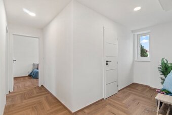 Prodej bytu 3+kk po rekonstrukci s balkonem, OV, Odolena Vod - 11