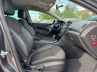 Opel Insignia 1.4 T 103 KW Tempomat Navi výhřev volantu - 11