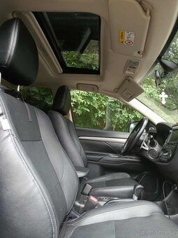 Mitsubishi Outlander - 11