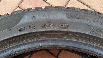 Zimní pneumatiky PIRELLI 245/45 R19 102V XL 4x7,5mm r.2023 - 11