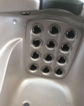 Vířivka Brilix - 11