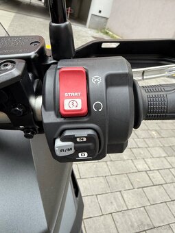 Prodám Hondu X-ADV 750 DCT (2024) – TOP stav-odpočet DPH - 11
