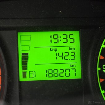 ŠKODA FABIA II COMBI 1,2 HTP KLIMATIZACE, TAŽNÉ ZAŘ.ROK 2009 - 11